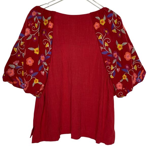 Umgee Linen Blend Top L NEW Embroidery Sleeves Crimson Red Floral Puff Sleeves - Picture 2 of 9